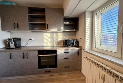 Apartament cu 4 camere semidecomandat, mobilat în P-ța Unirii - 22