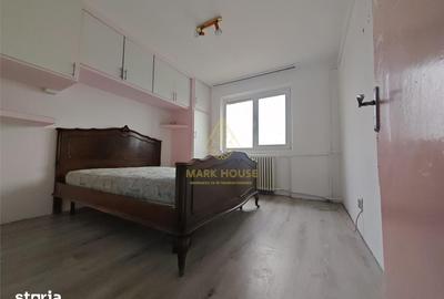 Apartament cu 3 camere nedecomandat în Milcov