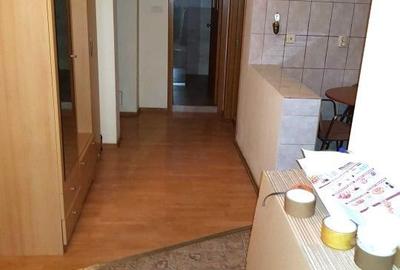 Apartament cu 3 camere decomandat, mobilat în Nerva Traian - 8