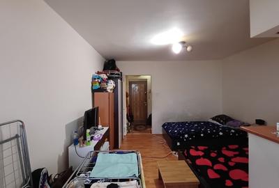 Salajan, 1 Decembrie 1918 | Garsoniera CF1 32mp | Balcon | Metrou 6min - 2