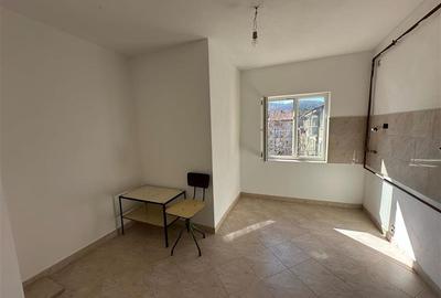 Apartament cu 3 camere decomandat în Central - 5