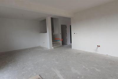 Casa triplex de vanzare 4 camere cu pivnita si balcon Cetate ! - 6