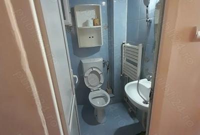 Garsonieră decomandată în Central - 2