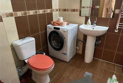 Apartament 3 camere de vanzare in zona  Doi Cocosi - 9