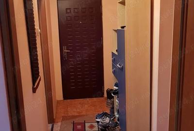 Apartament cu 3 camere decomandat în Mircea cel Bătrân - 3