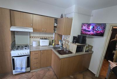 Apartament cu 3 camere decomandat în Central - 4