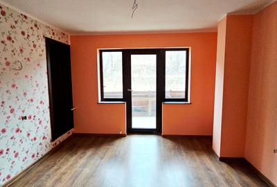 Casă cu 5 camere cu Teren 2000 Mp în Exterior Sud - 12