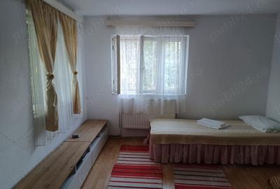 Casă cu 3 camere cu Teren 500 Mp în Km 5 - 1