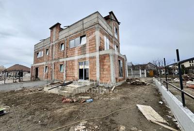 Duplex cu 4 camere cu Canalizare în Gușterița - 1