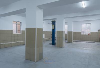 Spatiu comercial strada Lunca - ideal showroom, vulcanizare, service auto - 4