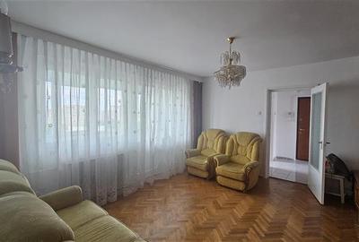 Apartament 3 camere de inchiriat, -1 minut de metrou Lujerului, bloc reabilitat - 9