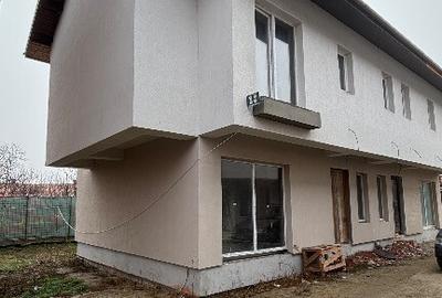De Vanzare: Casa Tip Duplex cu Etaj ?i Pod4 Camere, 3 Bai - 3