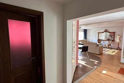 Apartament cu 3 camere în Central - 6