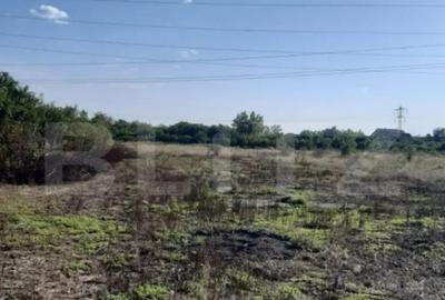 Teren de 2410 mp, în Central - 3