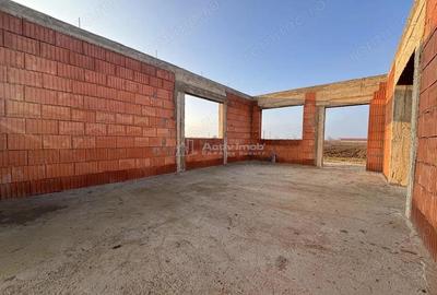 Casa noua la rosu - Tarian Girisu de Cris - Teren 560 mp - 4