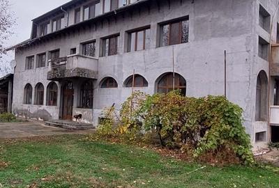 Casă cu 15 camere cu Canalizare în Nord - 32
