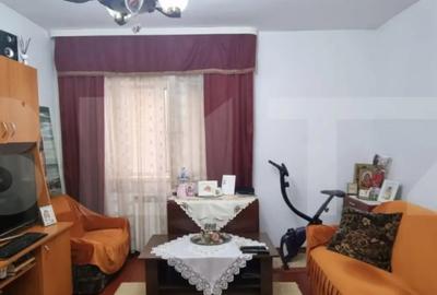 Casă cu 5 camere cu Teren 237 Mp în 8 Martie - 2