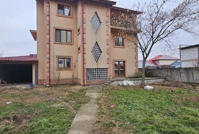 Pantelimon vila 10 camere de vanzare