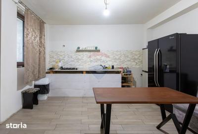 Casă cu 4 camere decomandat cu Teren 500 Mp în Gherăiești - 9