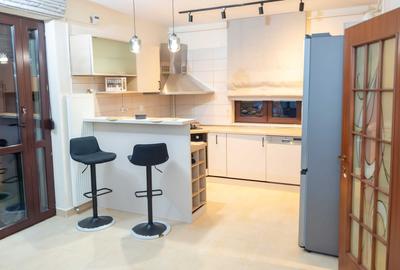 Elegantă vilă mobilată complet,panouri solare,piscina totul nou Elegantă vilă mobilată complet,panouri solare,piscina totul nou - 4