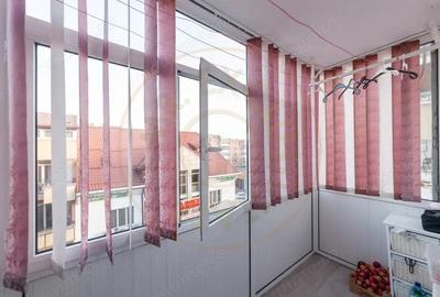 APARTAMENT 3 CAMERE - DECOMANDAT - PITE?TI - 1