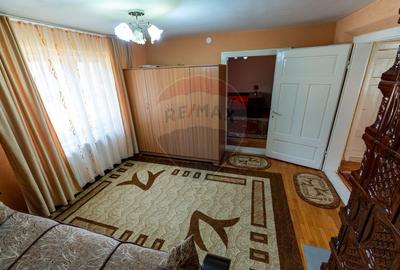 Casă individuală cu 4 camere cu Garaj în Certeju de Sus - 11