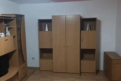 Apartament cu 3 camere semidecomandat în Central - 7