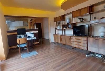 CIRCUMVALATIUNII - 3 Camere - RENOVAT - Etaj 3 - Centrala proprie
