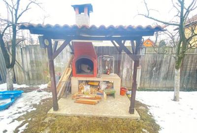 Casa de 630 mp si teren 600 mp, mobilata si utilata, zona Ce - 11