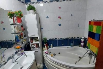 Apartament cu 3 camere în 13 Septembrie - 2
