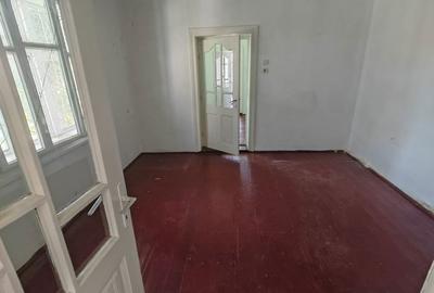 Casă cu 4 camere în Independența - 4