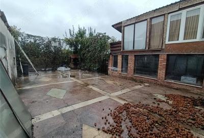 Spațiu comercial, de 475 mp, în Republicii - 15