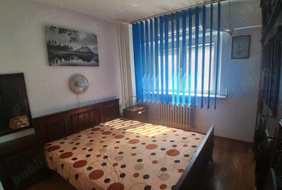 Apartament cu 3 camere decomandat în Crângași