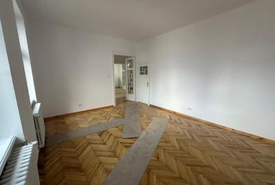 Apartament cu 5 camere decomandat în Unirii - 4