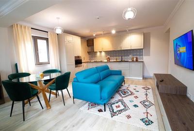 Apartament cu 2 camere decomandat, mobilat în Central
