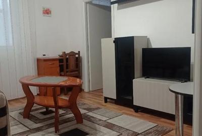 Apartament cu 2 camere nedecomandat în Podu Roș