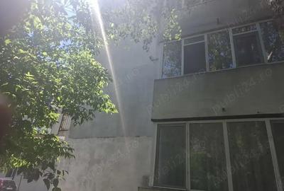 Apartament cu 3 camere în Central - 1