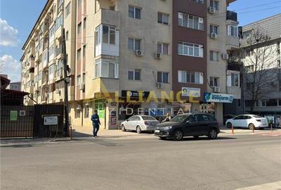 Garsonieră decomandată în Central - 1