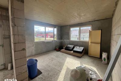 Casă cu 5 camere cu Teren 1414 Mp în Știuca - 5