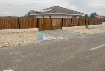 Casă cu 3 camere decomandat cu Teren 667 Mp în Central - 2