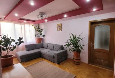 Apartament 3 camere de inchiriat - Strada de Mijlic - 2