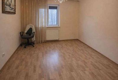 Apartament cu 3 camere decomandat în Nord