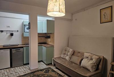 Garsonieră decomandată, mobilată în Romană - 5