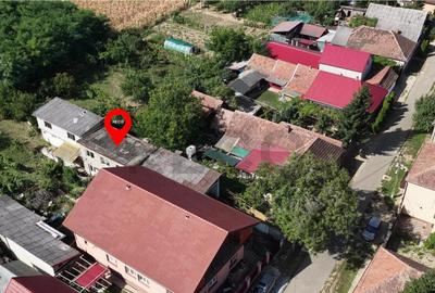 Casă cu 4 camere cu Teren 350 Mp în Biharia