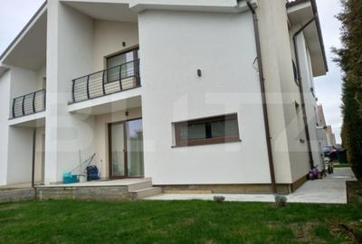 Casă cu 4 camere cu Teren 260 Mp în Central
