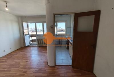 Garsoniera Gorjului-Bloc mixt(200 m metrou-1981) - 7