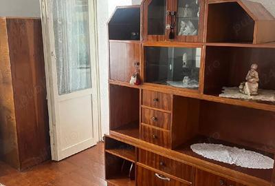 Garsonieră decomandată în Central - 2