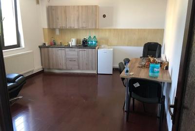 Afacere la cheie + locuință modernă – spațiu comercial complet echipat, vad exce - 7