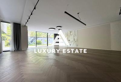 Apartament cu 4 camere decomandat, mobilat în Primăverii