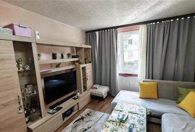 Vanzare Apartament 3 Camere Decomandat Berceni-Izvorul Muresului - 2